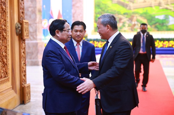 vna-potal-thu-tuong-pham-minh-chinh-gap-thu-tuong-campuchia-hun-manet-8577883-1.jpg