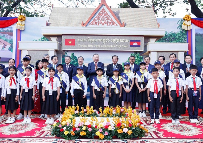 to-lam-hun-sen.jpg