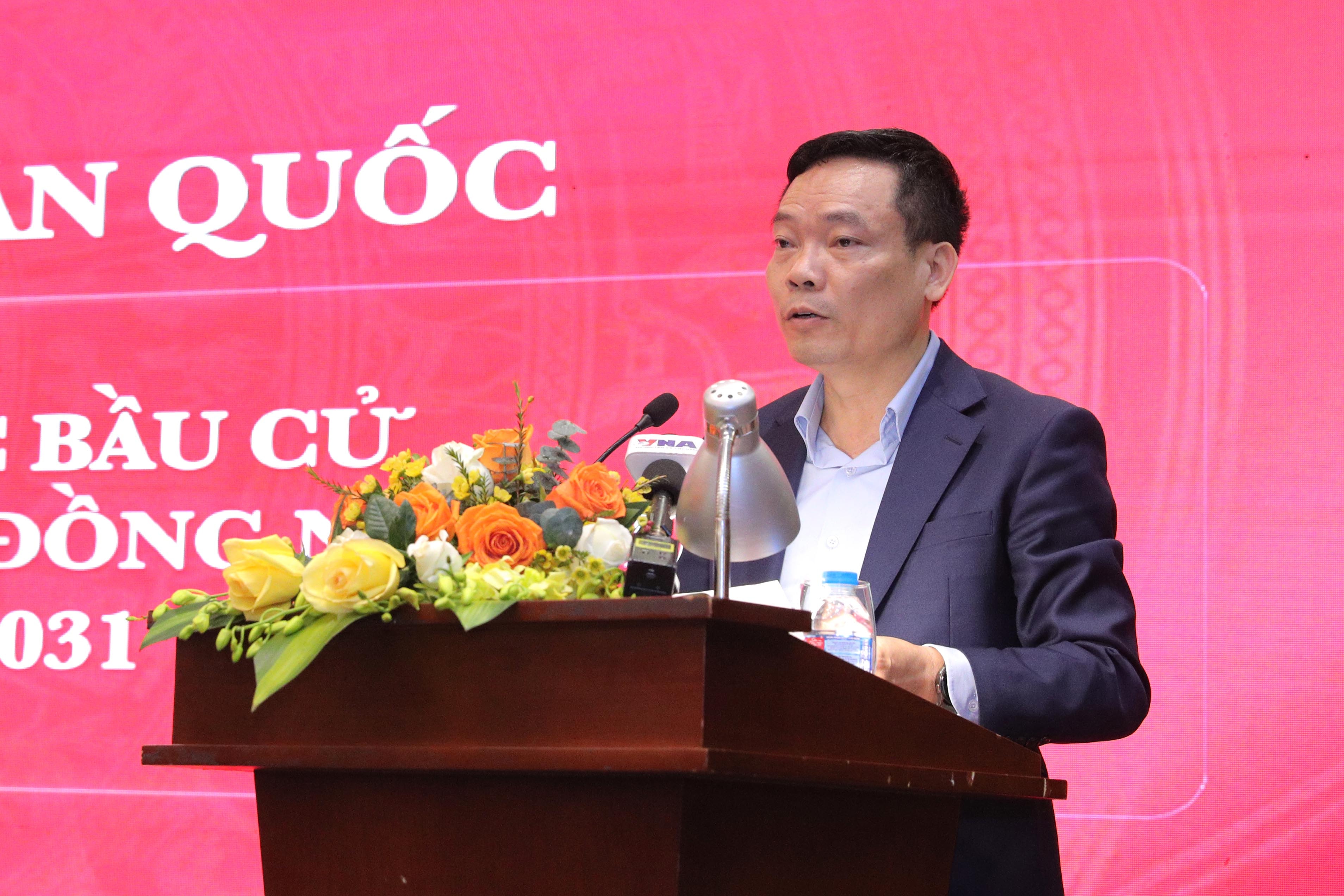 Phó Cục trưởng Cục Báo chí, Bộ Văn hóa, Thể thao và Du lịch Đặng Khắc Lợi điều hành nội dung chương trình