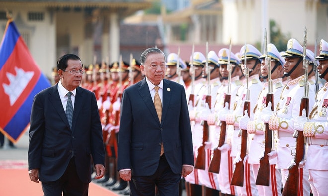 vna-potal-le-don-trong-the-tong-bi-thu-to-lam-tham-cap-nha-nuoc-toi-vuong-quoc-campuchia-8576470.jpg