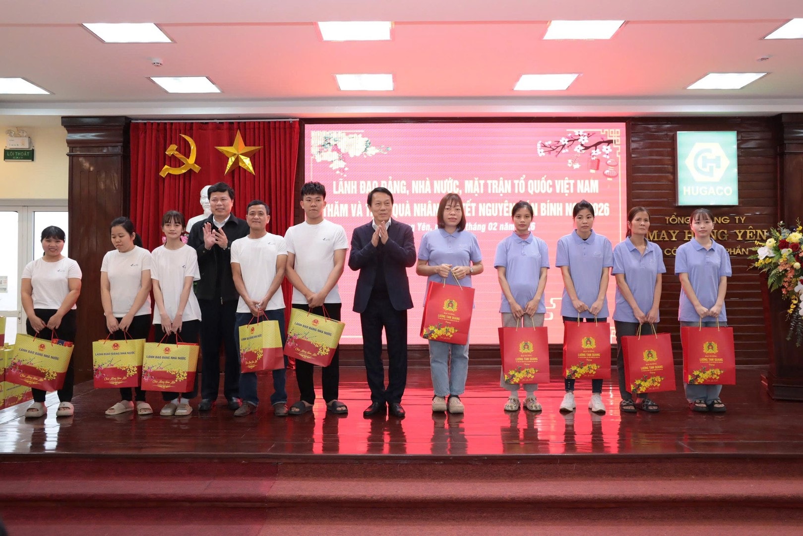 8cf32fb548a6c6f89fb7.jpg