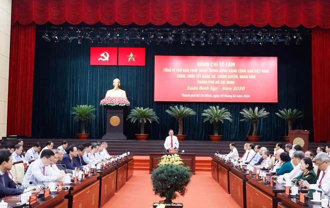 vnanet-potal-tong-bi-thu-chuc-tet-dang-bo-chinh-quyen-va-nhan-dan-thanh-pho-ho-chi-minh-8581846.jpg