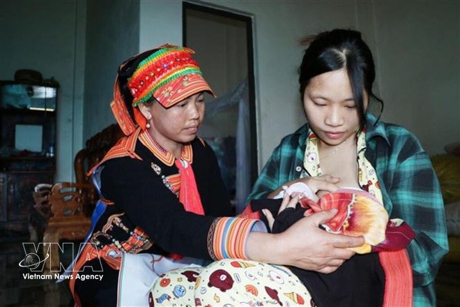 vnanet-potal-vai-tro-co-do-thon-ban-trong-cham-soc-suc-khoe-sinh-san-o-vung-kho-lai-chau-6712819-1.jpg