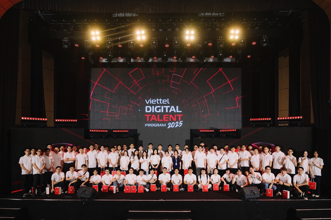 Viettel Digital Talent den nay da dua hon 400 sinh vien tro thanh nhan su chinh thuc cua Viettel