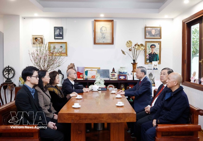 vnanet-vna-potal-tong-bi-thu-to-lam-toi-dang-huong-tuong-niem-thu-tuong-chinh-phu-pham-van-dong-8590568.jpg