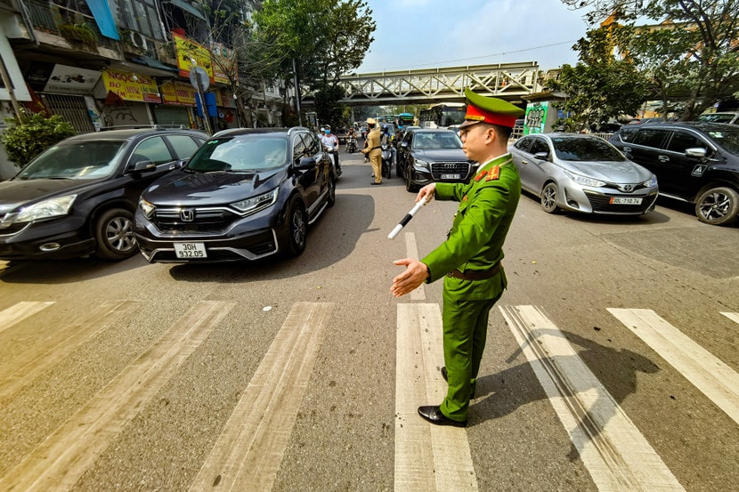 Nhiệm vụ điều tiết, phân luồng giao thông được đặt lên hàng đầu