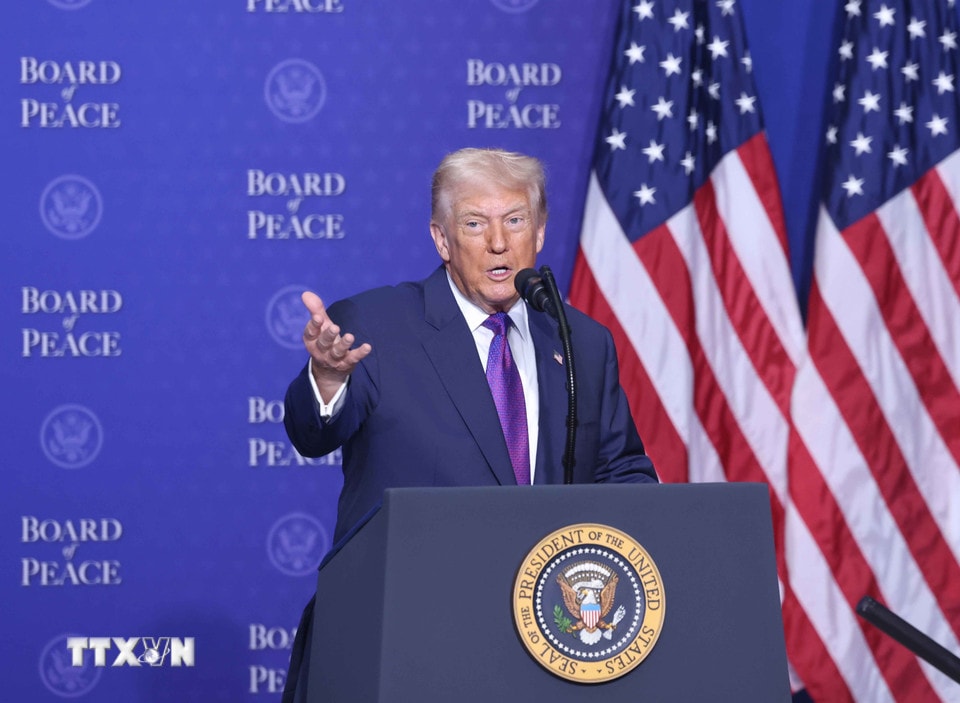 Tổng thống Hoa Kỳ Donald Trump - Chủ tịch Sáng lập Hội đồng Hòa bình về Gaza phát biểu tại Phiên khai mạc Hội đồng Hòa bình về Gaza. (Ảnh: Thống Nhất/TTXVN)