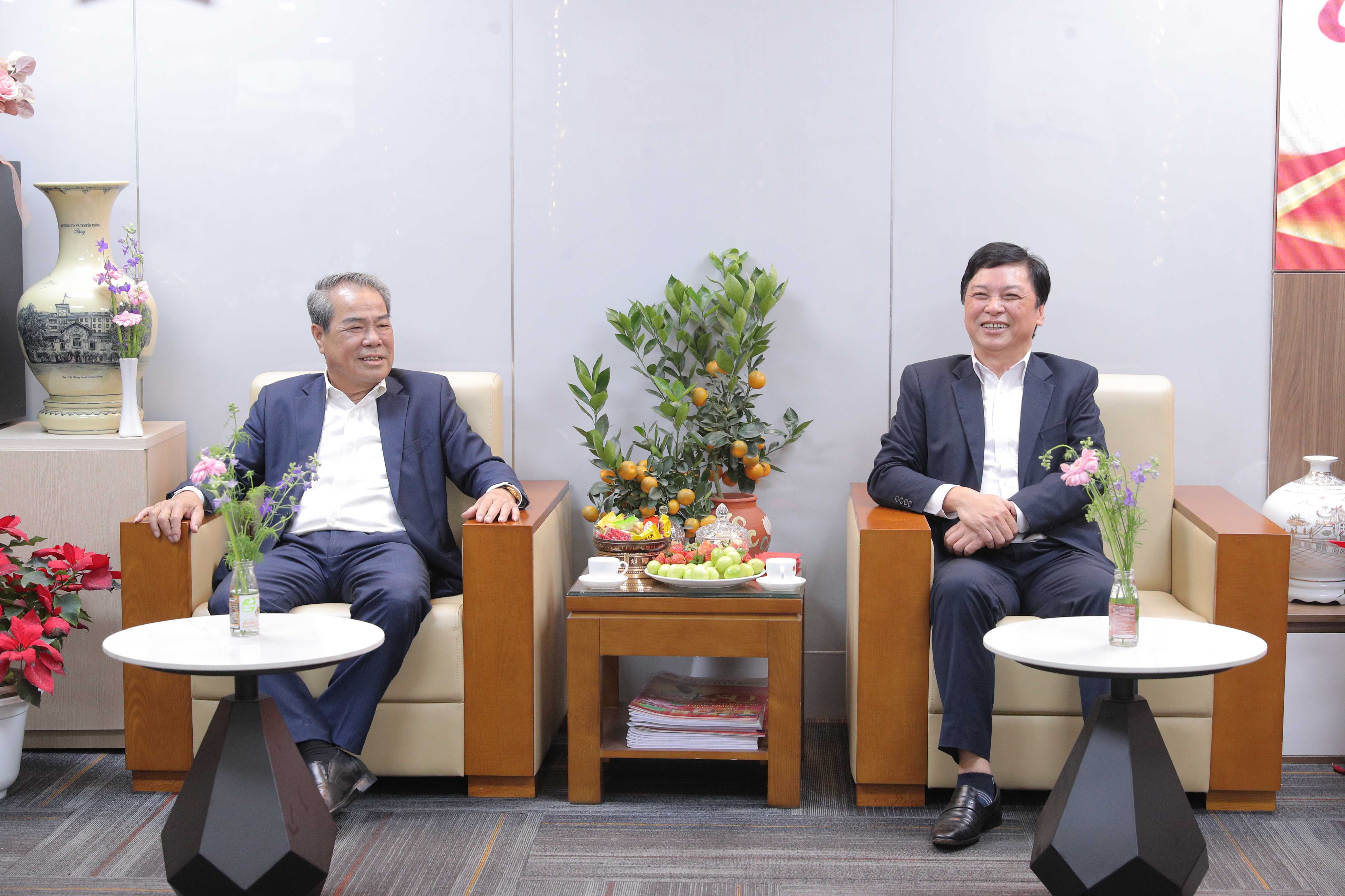 Chủ nhiệm Ủy ban Dân nguyện và Giám sát Dương Thanh Bình thăm và chúc Tết báo Đại biểu nhân dân