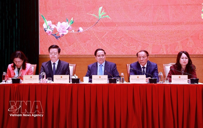 vnanet-pm-meeting-with-culture-ministry.jpg