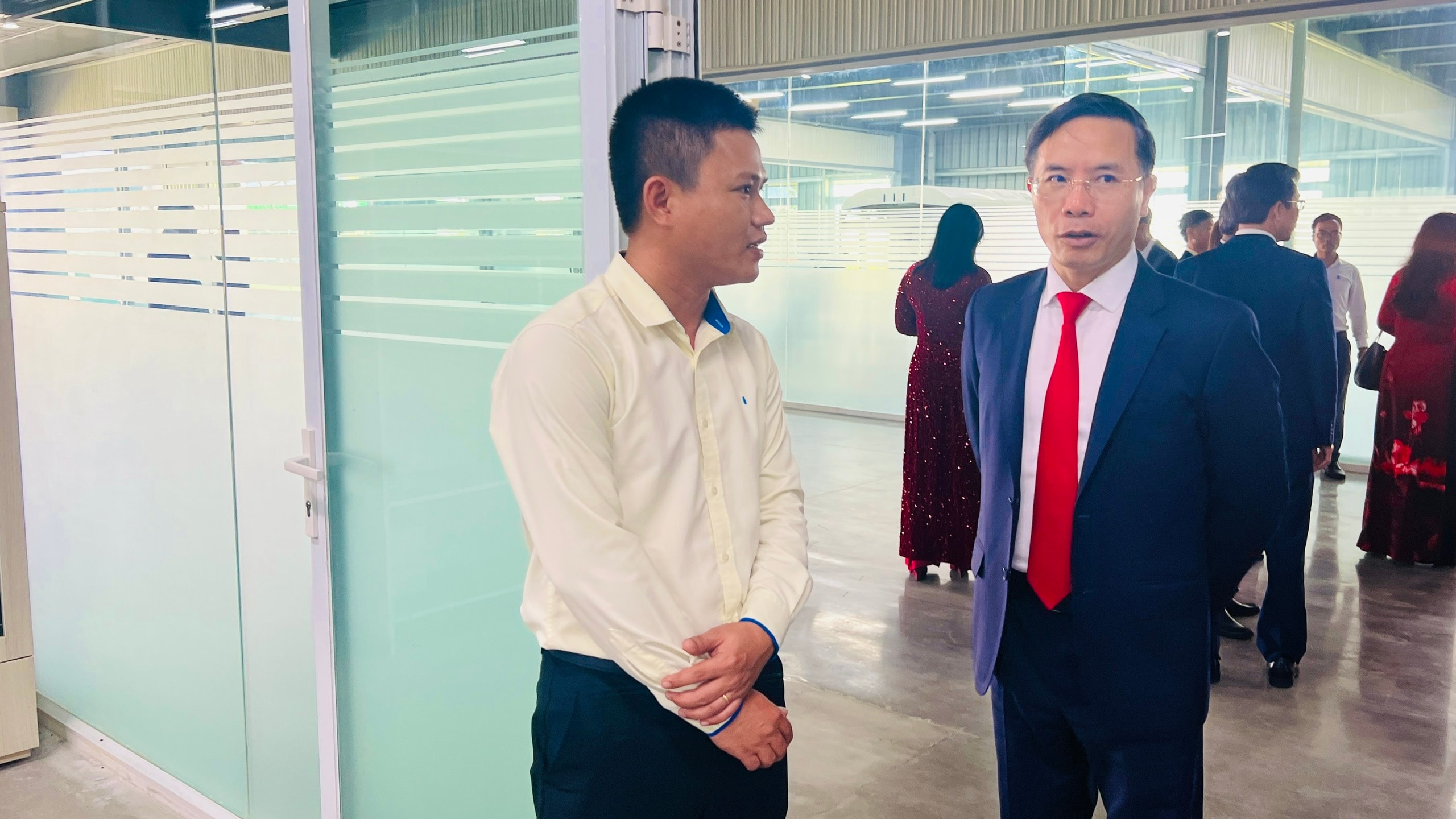 đi thăm xưởng 6