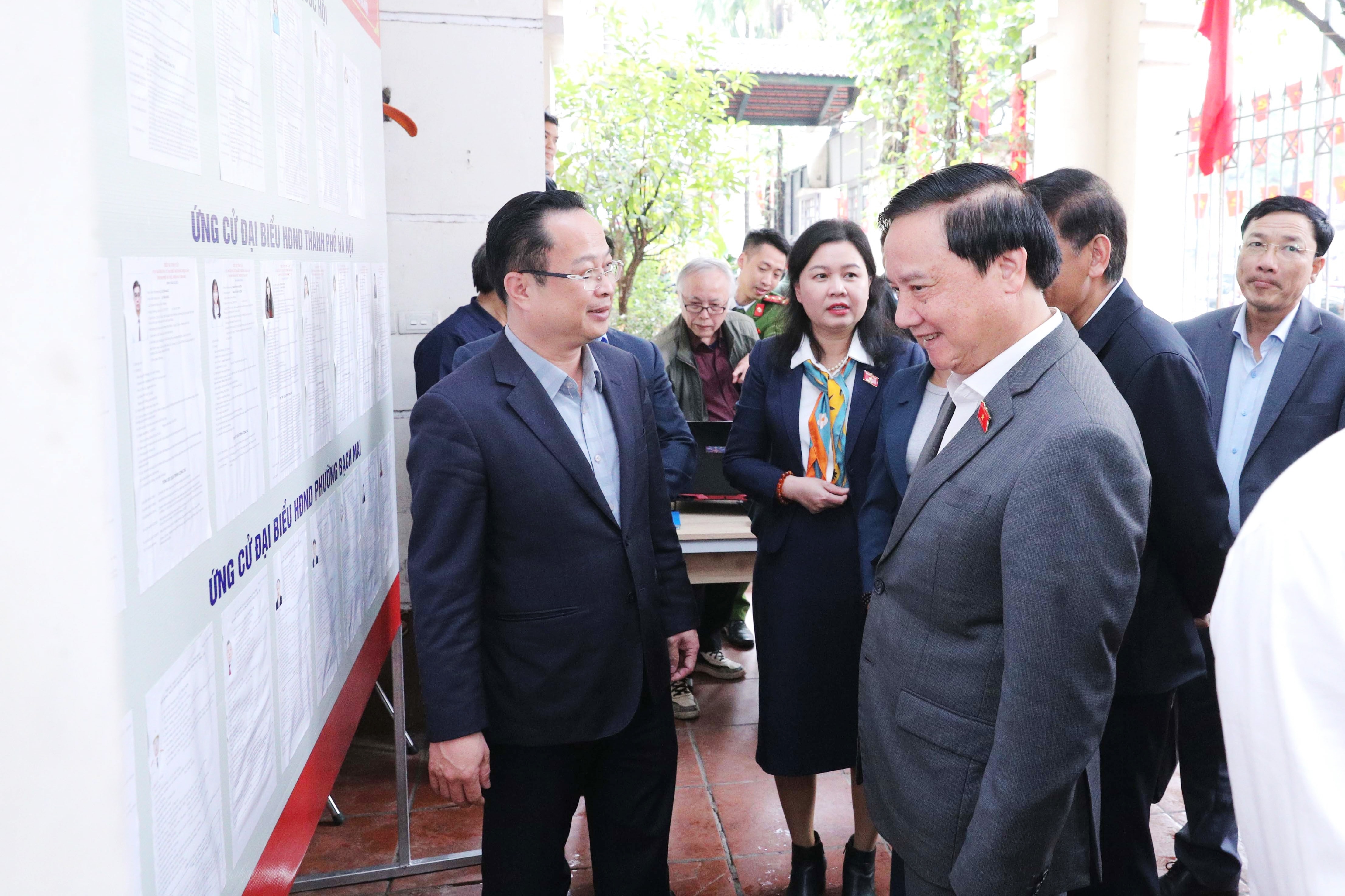 nguyen-khac-dinh3.jpg