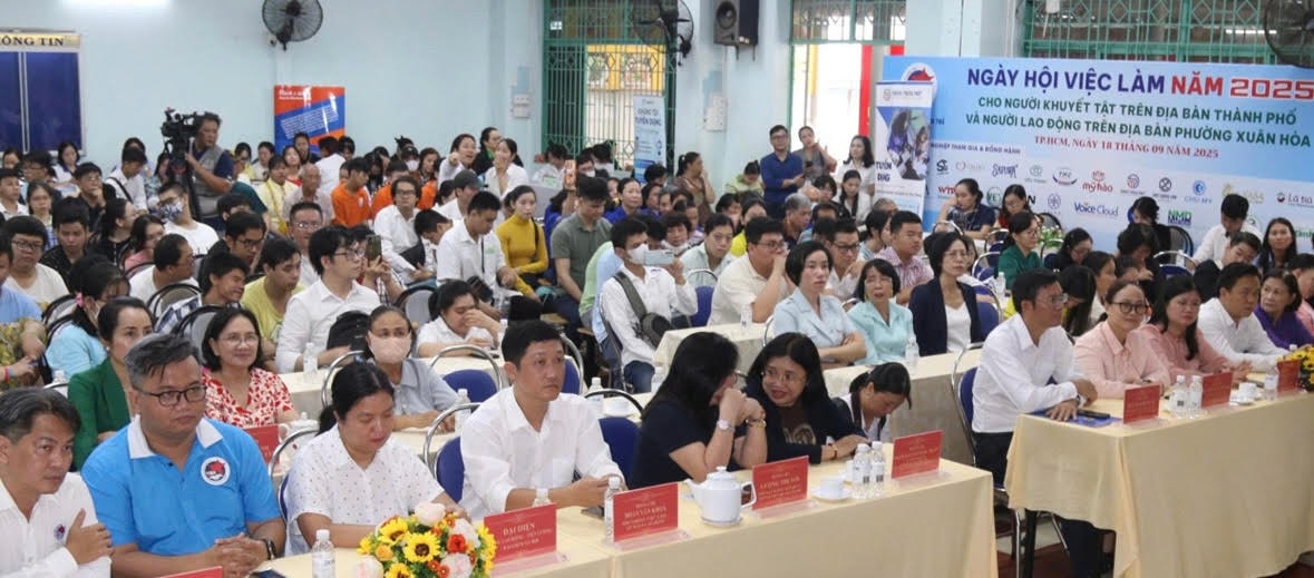 Ngày hội việc làm do Trung tâm Dịch vụ việc làm Thành phố Hồ Chí Minh tổ chức. Ảnh VL