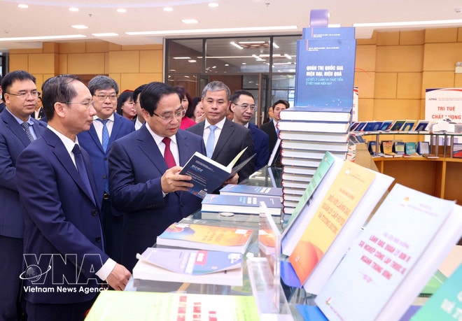 vnanet-potal-thu-tuong-lam-viec-voi-hoc-vien-hanh-chinh-va-quan-tri-cong-8612113-1.jpg