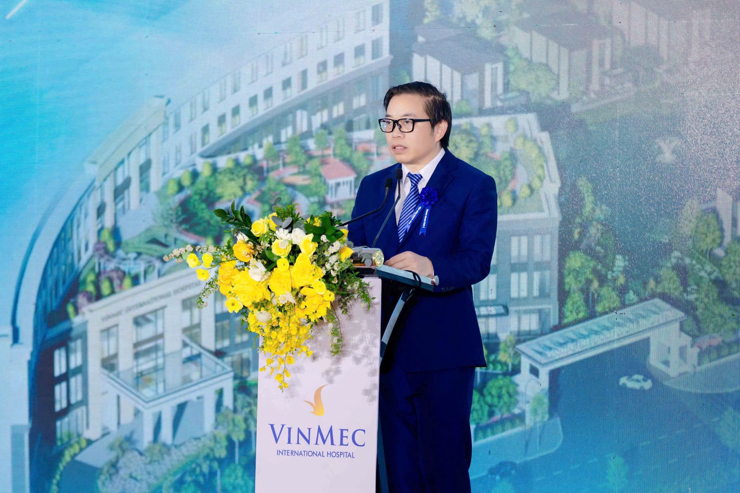 GS.TS.BS Trần Trung Dũng - Tổng Giám đốc Hệ thống Y tế Vinmec - phát biểu tại lễ khai trương Bệnh viện