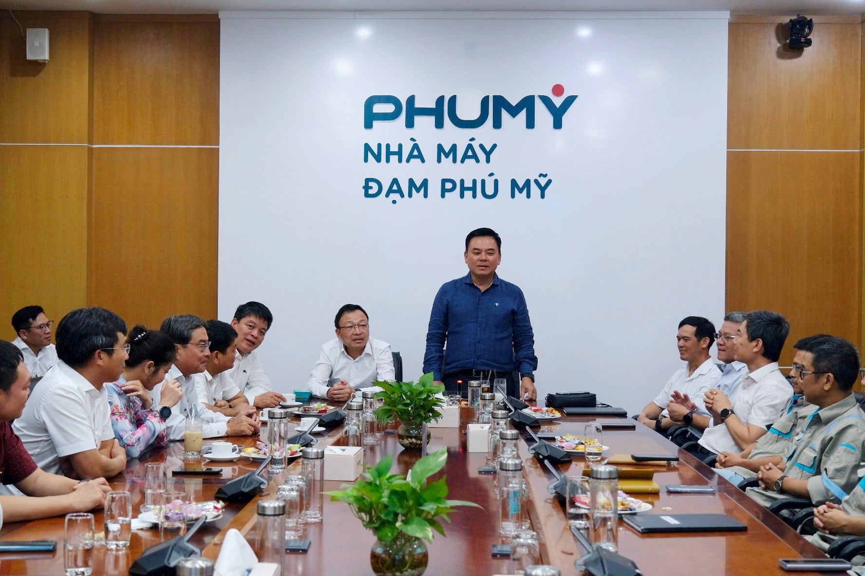 Ban lãnh đạo PVFCCo – Phú Mỹ làm việc với Nhà máy đạm Phú Mỹ về công tác vận hành và kế hoạch sản xuất năm 2026