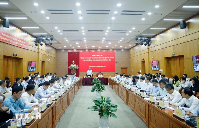 Tổng Bí thư Tô Lâm phát biểu. (Ảnh: Thống Nhất/TTXVN) ttxvn-0203-tong-bi-thu-ban-chinh-sach-chien-luoc-trung-uong-7.jpg