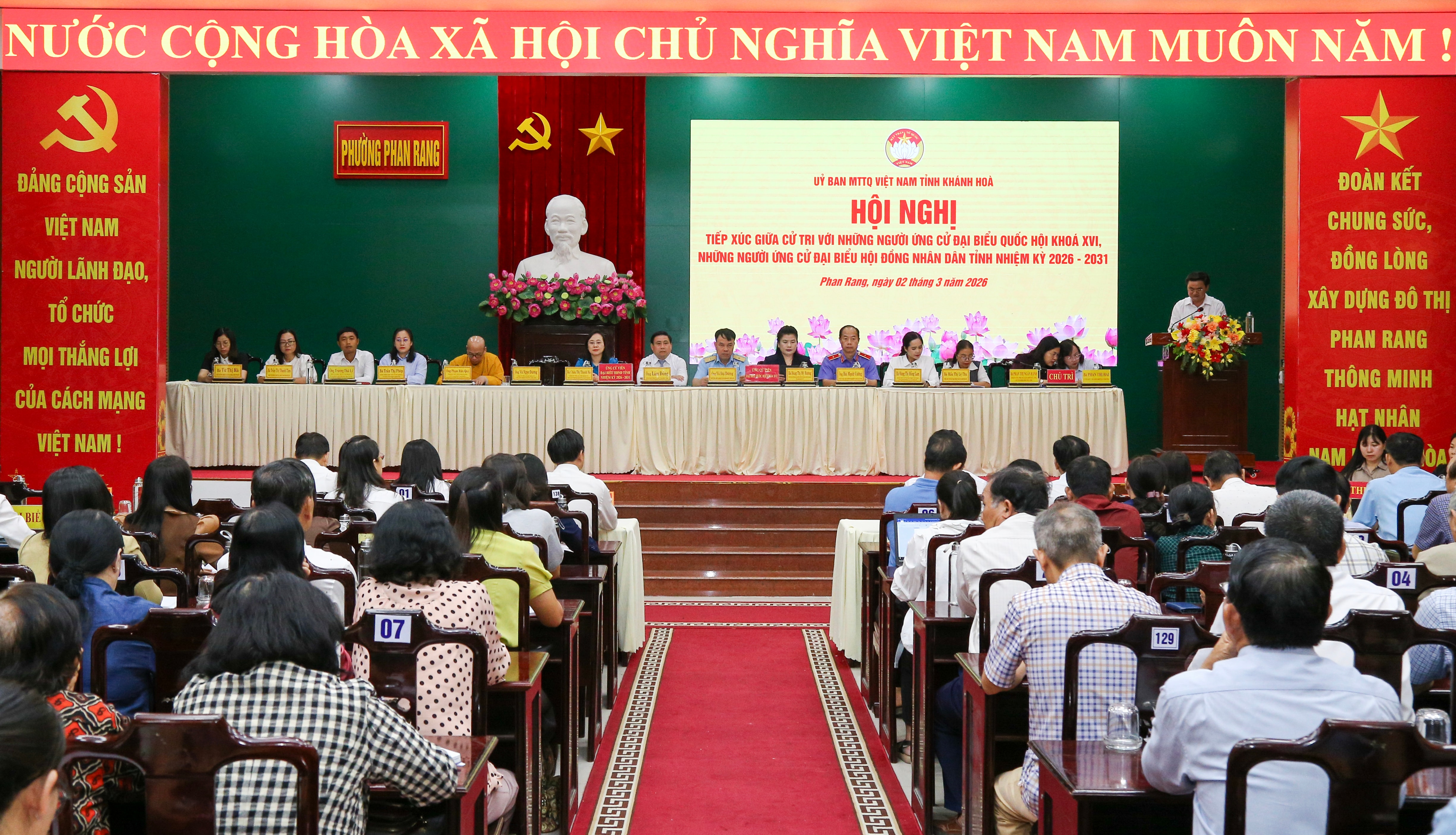 Toàn cảnh hội nghị