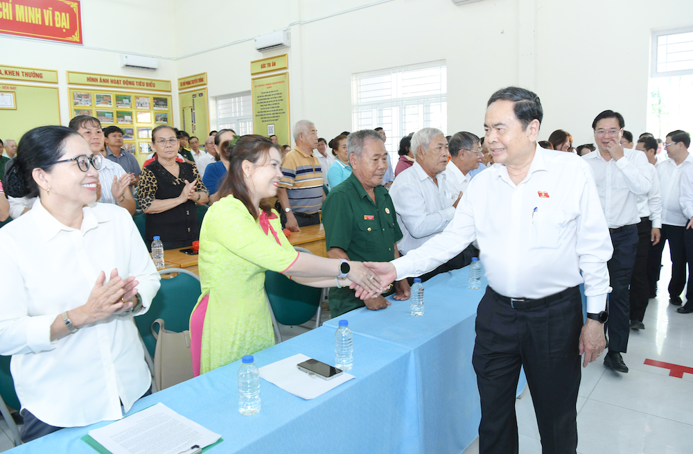CTQH đến tham dự cuộc tiếp xúc cử tri xã An Nhơn Tây