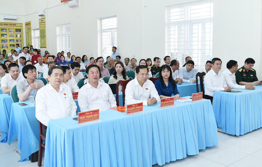 CTQH và các đại biểu dự cuộc tiếp xúc cử triDSC_2162