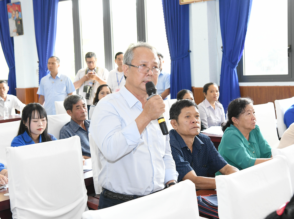 cu-tri-phat-bieu-tai-cuoc-tiep-xuc-cu-tri(1).png