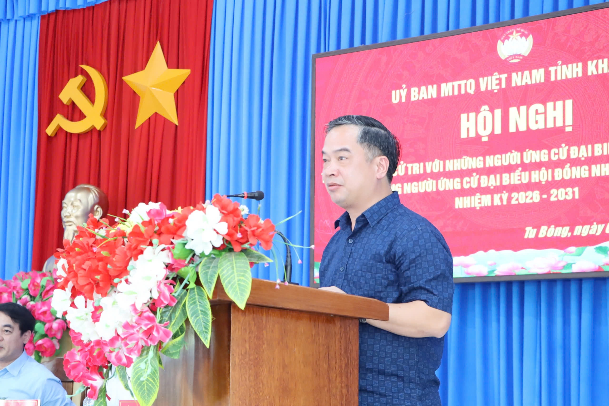 Bí thư Đảng ủy, Giám đốc Công an tỉnh Khánh Hòa Nguyễn Hữu Phước trình bày chương trình hành động tại hội nghị