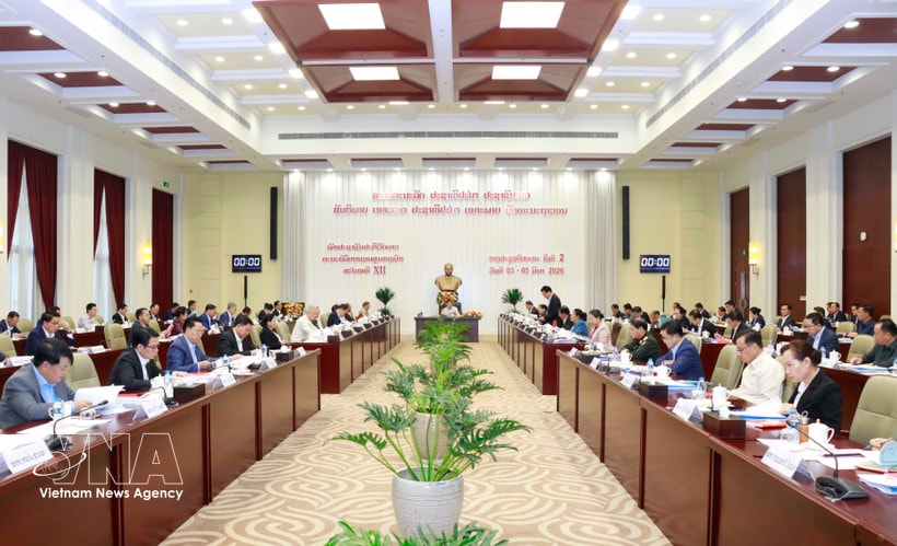 An overview of the 2nd plenary meeting of the 12th Central Committee of the Lao People’s Revolutionary Party (Photo: VNA)