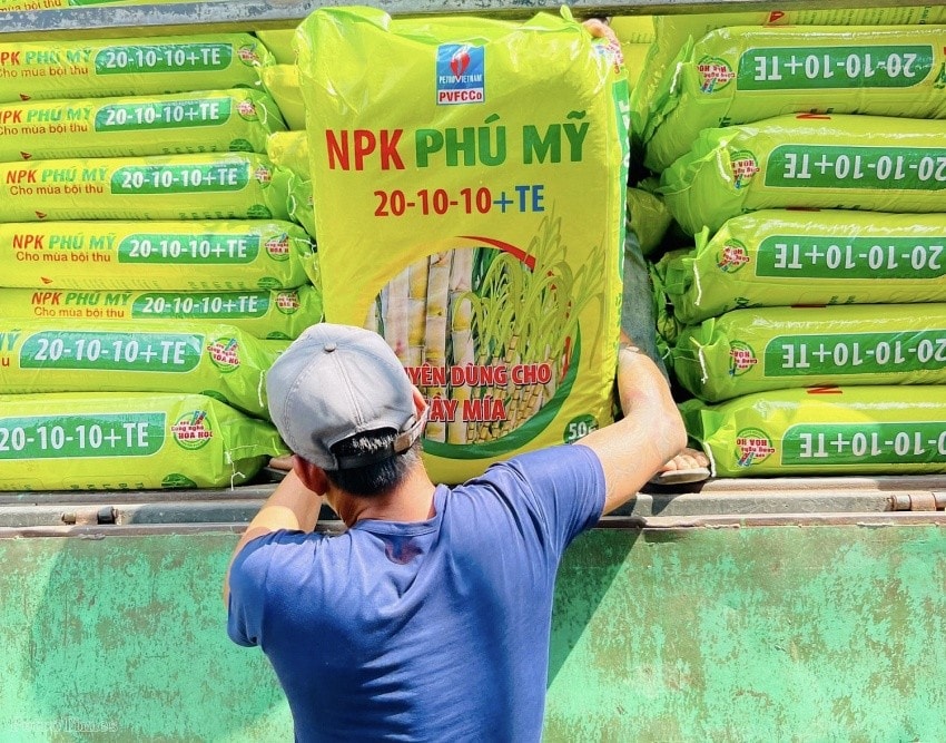 NPK Phú Mỹ với nhiều dòng công thức với dinh dưỡng đa dạng, phù hợp với từng thời kỳ sinh trưởng của cây mía