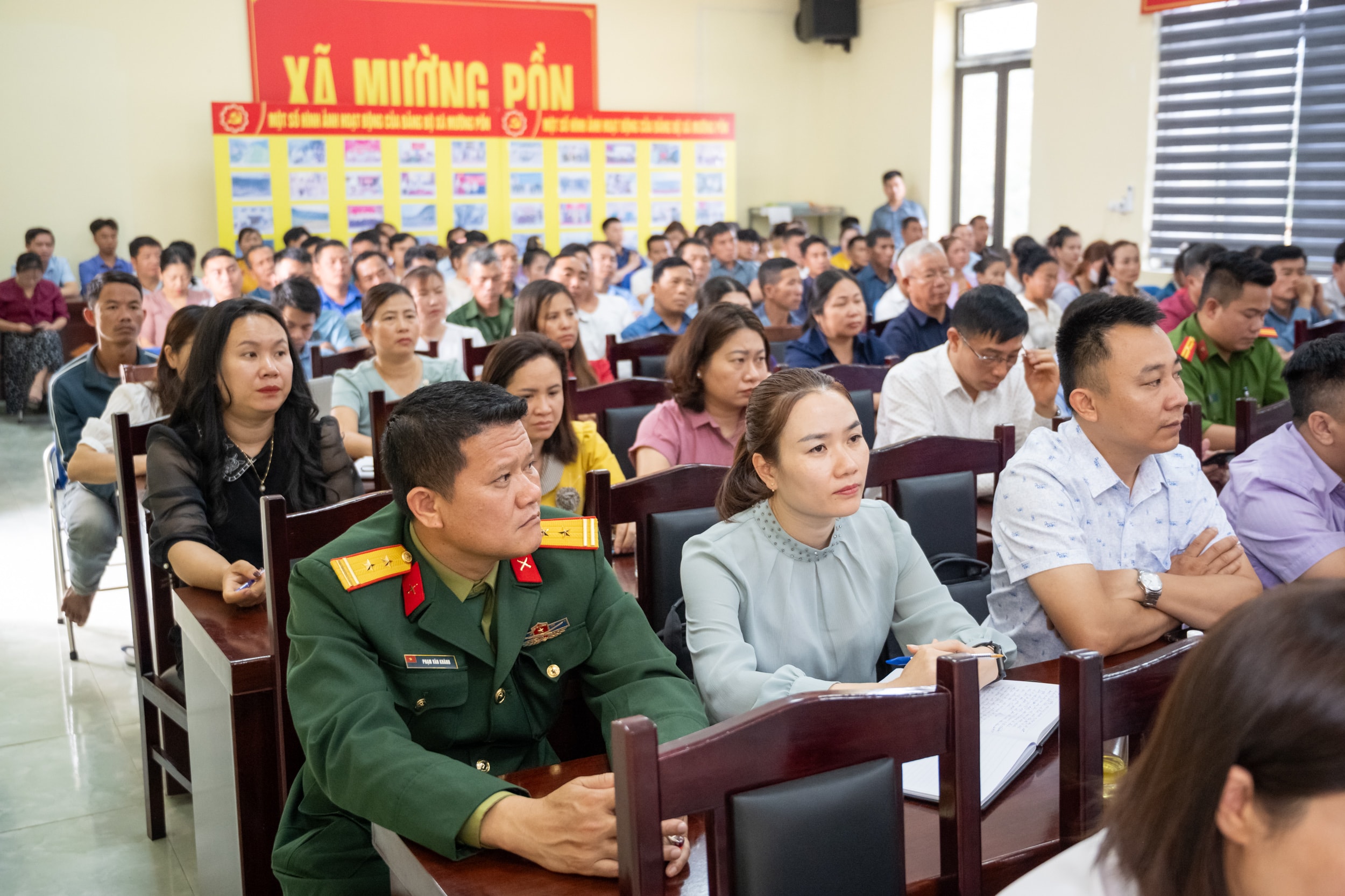 Đại biểu tham dự hội nghị
