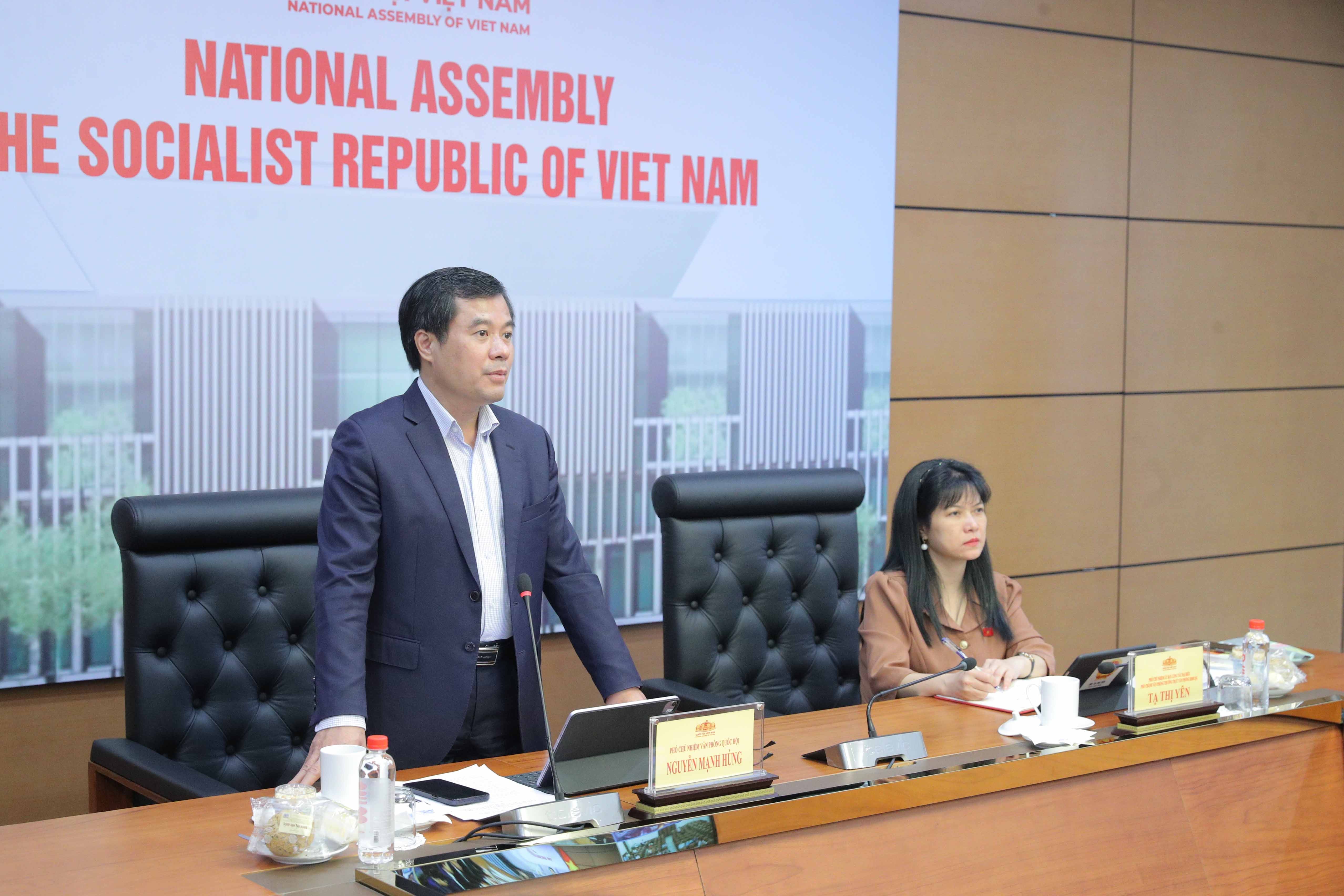 Timbalan Ketua Pejabat Dewan Undangan Negeri Nguyen Manh Hung telah menyampaikan ucapan.