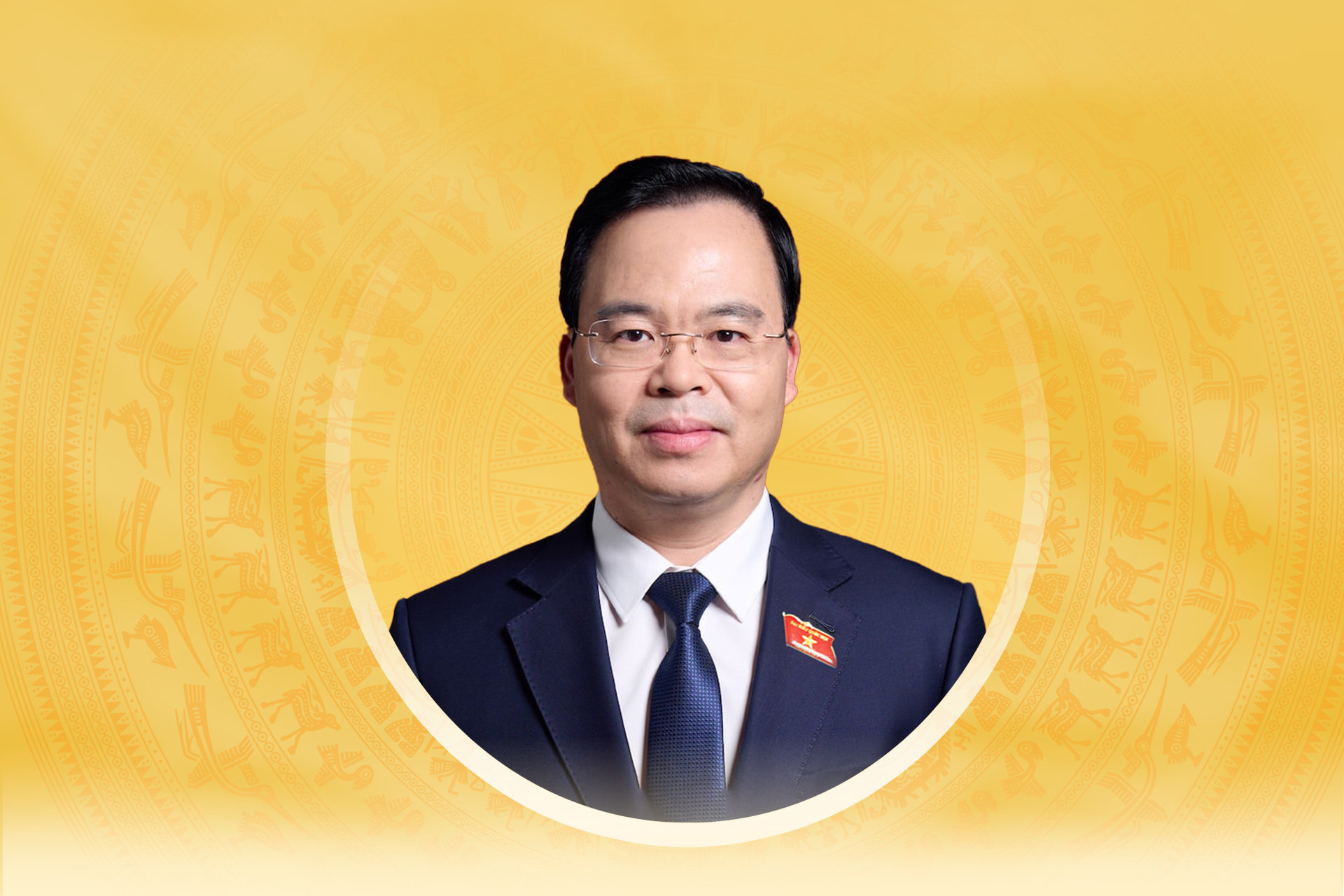 van_khai.jpg