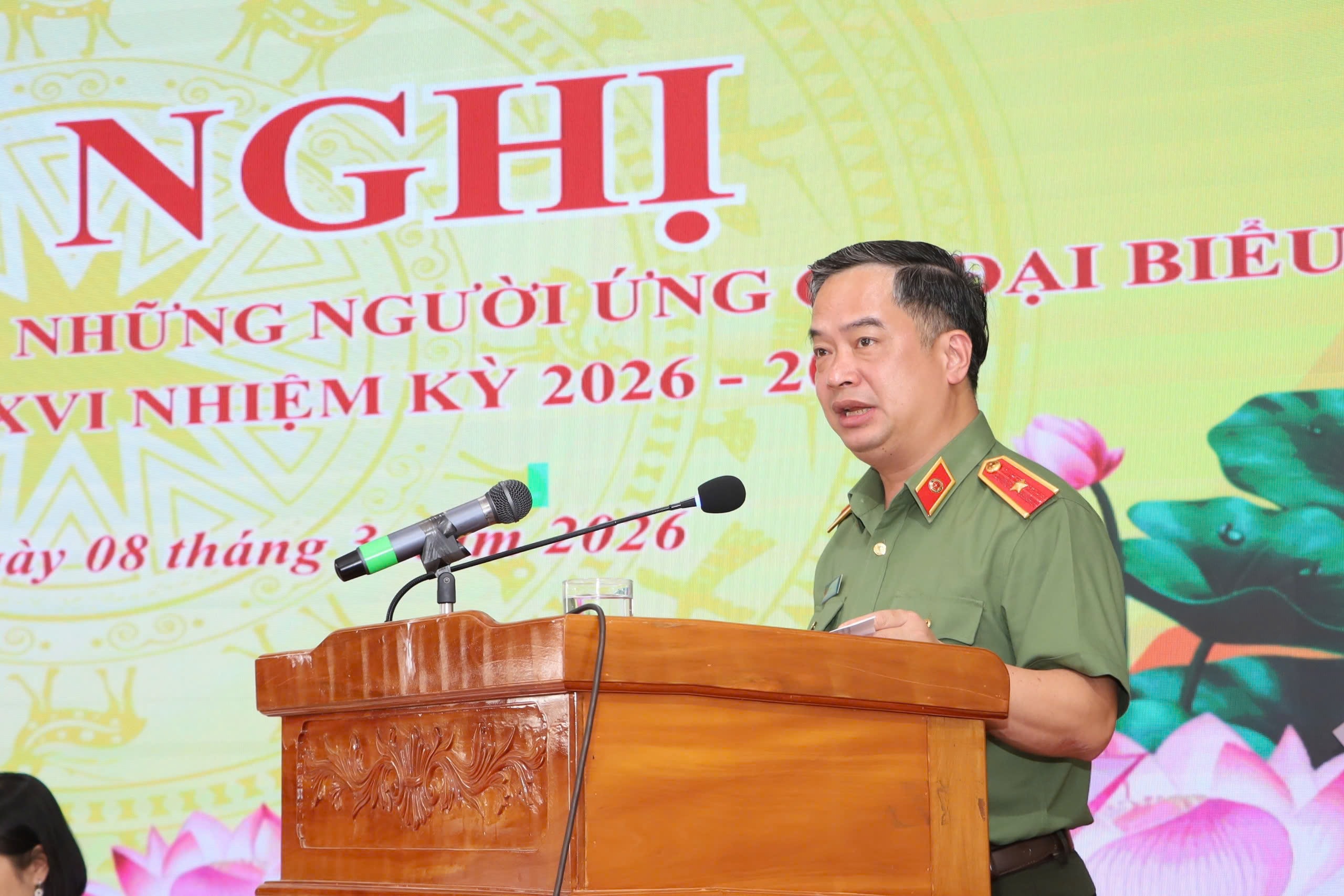 Giám đốc Công an tỉnh Khánh Hòa Nguyễn Hữu Phước trình bày chương trình hành động