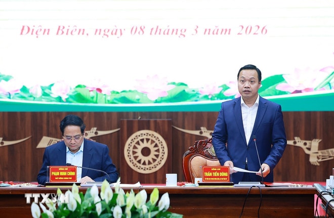 Ủy viên Trung ương Đảng, Bí thư Tỉnh ủy Điện Biên Trần Tiến Dũng phát biểu. (Ảnh: Dương Giang/TTXVN) ttxvn-thu-tuong-lam-viec-voi-lanh-dao-tinh-dien-bien-8627708-1.jpg