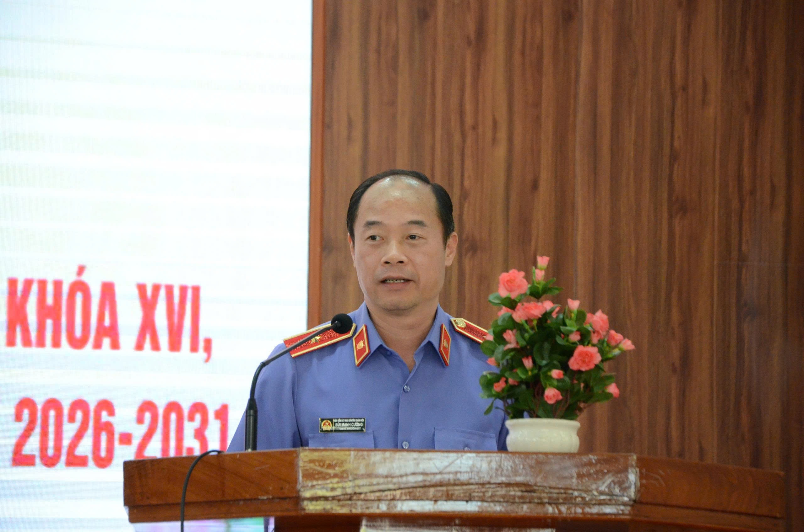 Viện trưởng Viện Kiểm sát nhân dân tỉnh Khánh Hòa Bùi Mạnh Cường trình bày chương trình hành động