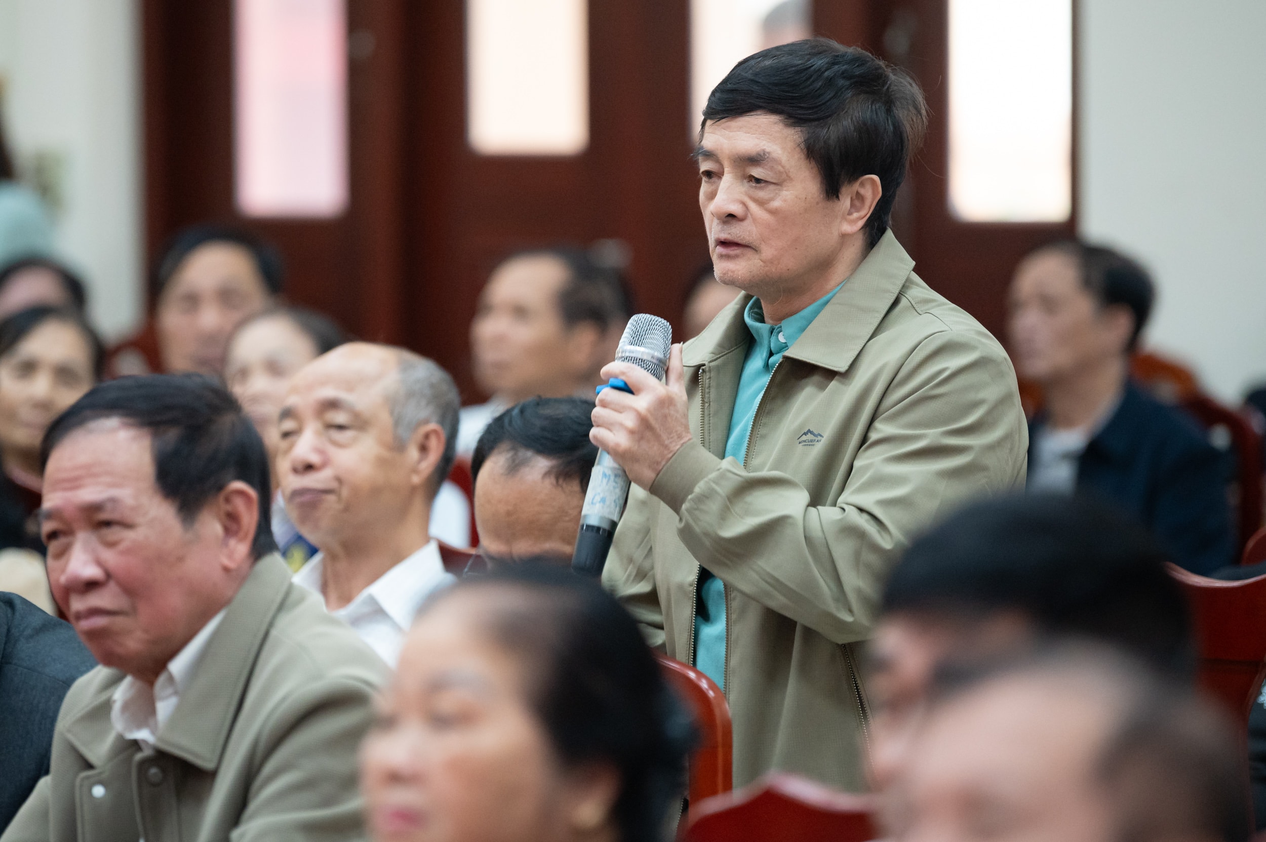 Cử tri phát biểu ý kiến