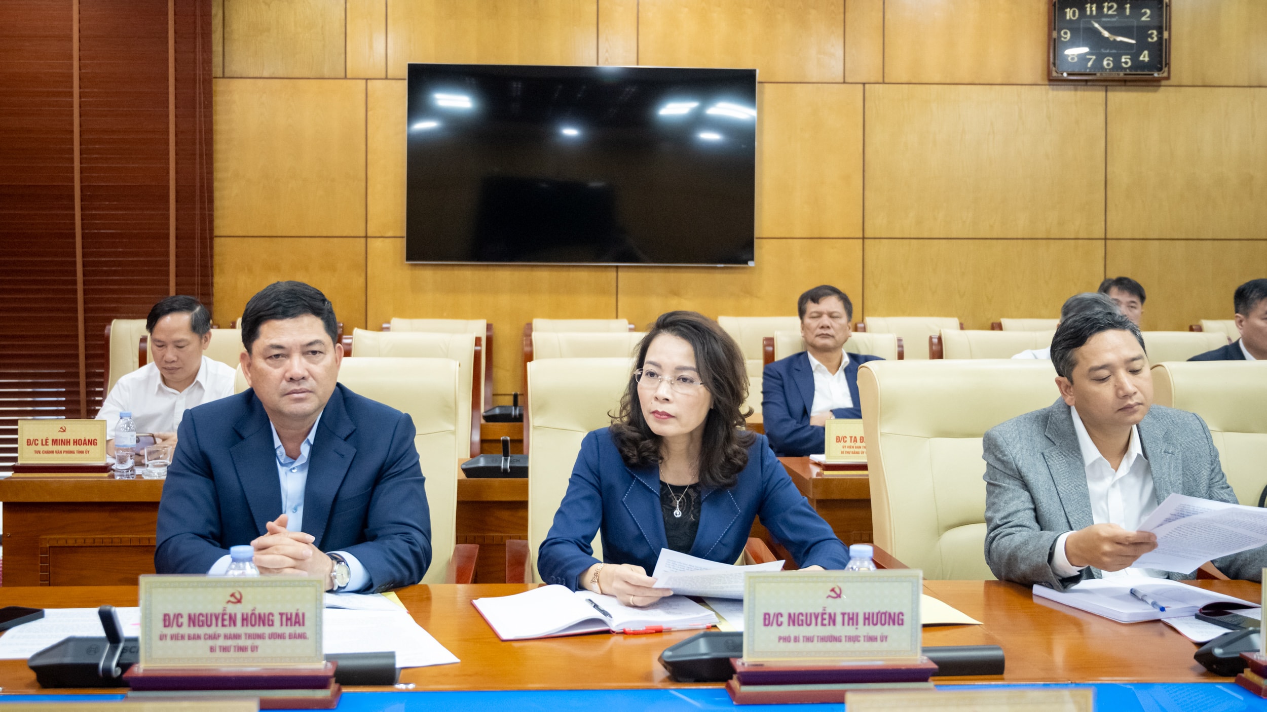 Ủy viên Trung ương Đảng, Bí thư Tỉnh ủy Bắc Ninh Nguyễn Hồng Thái và các đồng chí trong Thường trực Tỉnh ủy Bắc Ninh