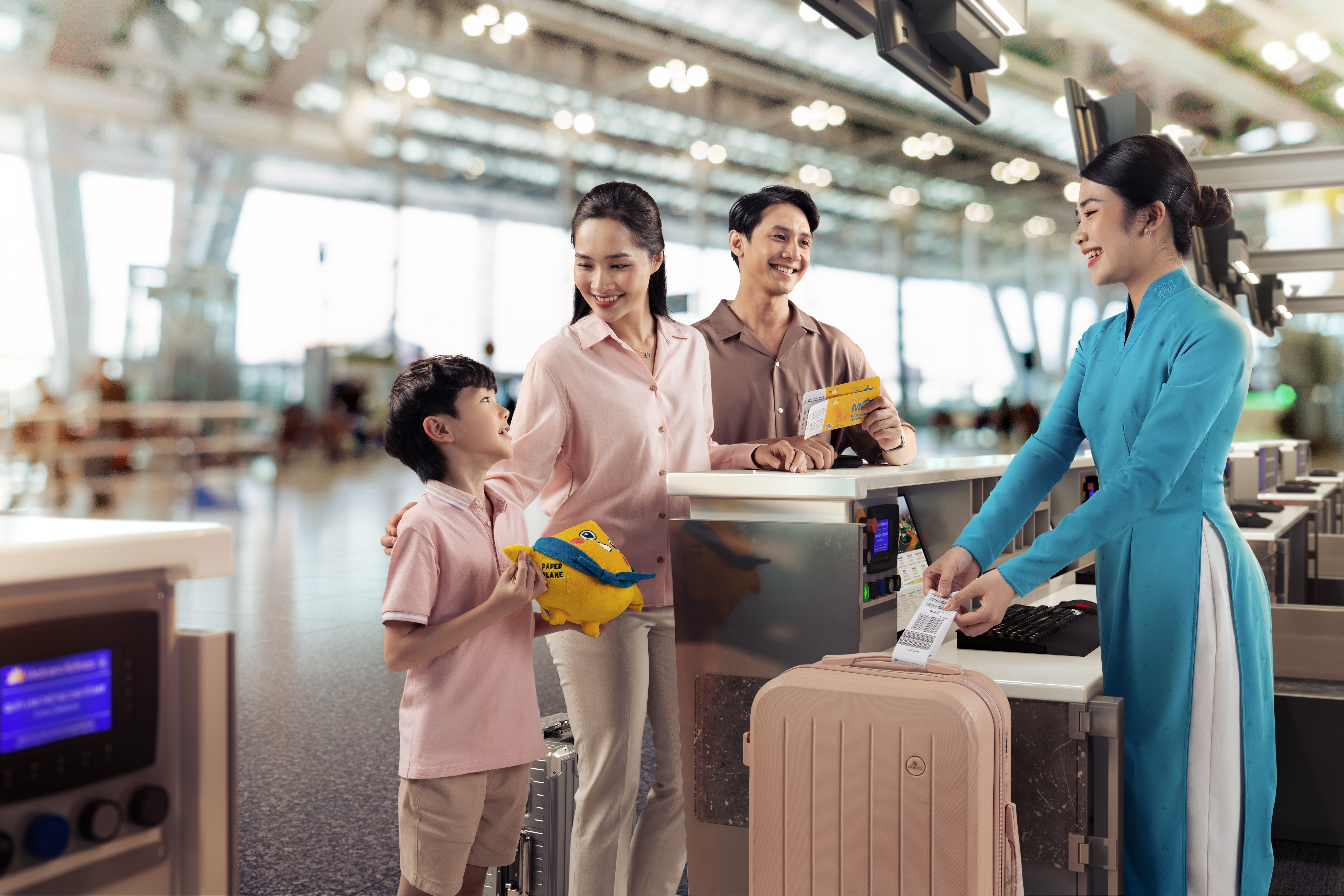 3. Đường bay TP.HCM - Phuket tiếp tục khẳng định nỗ lực của Vietnam Airlines trong việc mở rộng mạng bay quốc tế và gia tăng kết nối của Việt Nam với khu vực và thế giới.