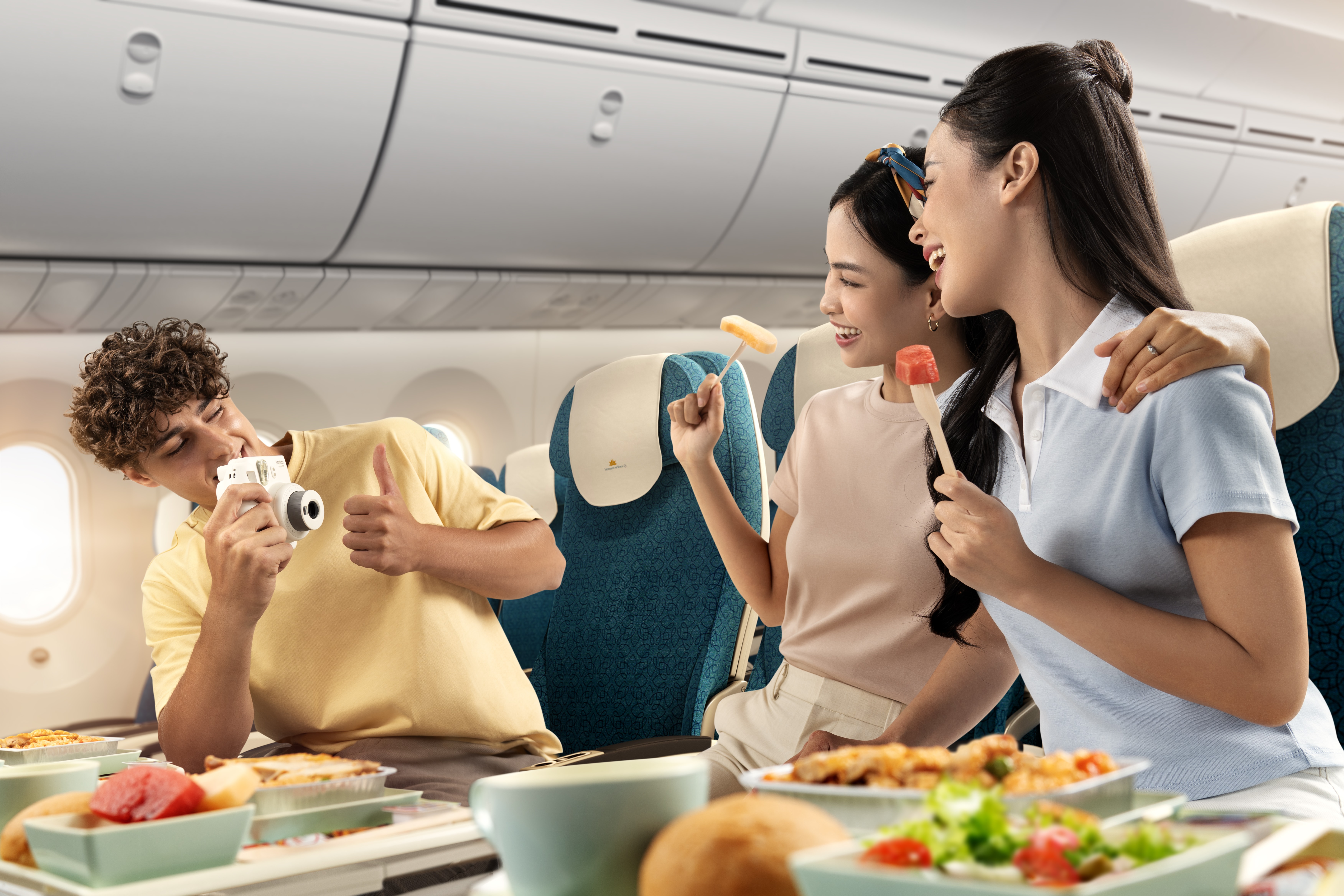 3. Vietnam Airlines duy trì nhiều chương trình ưu đãi nhằm đáp ứng nhu cầu đi lại ngày càng gia tăng của hành khách.