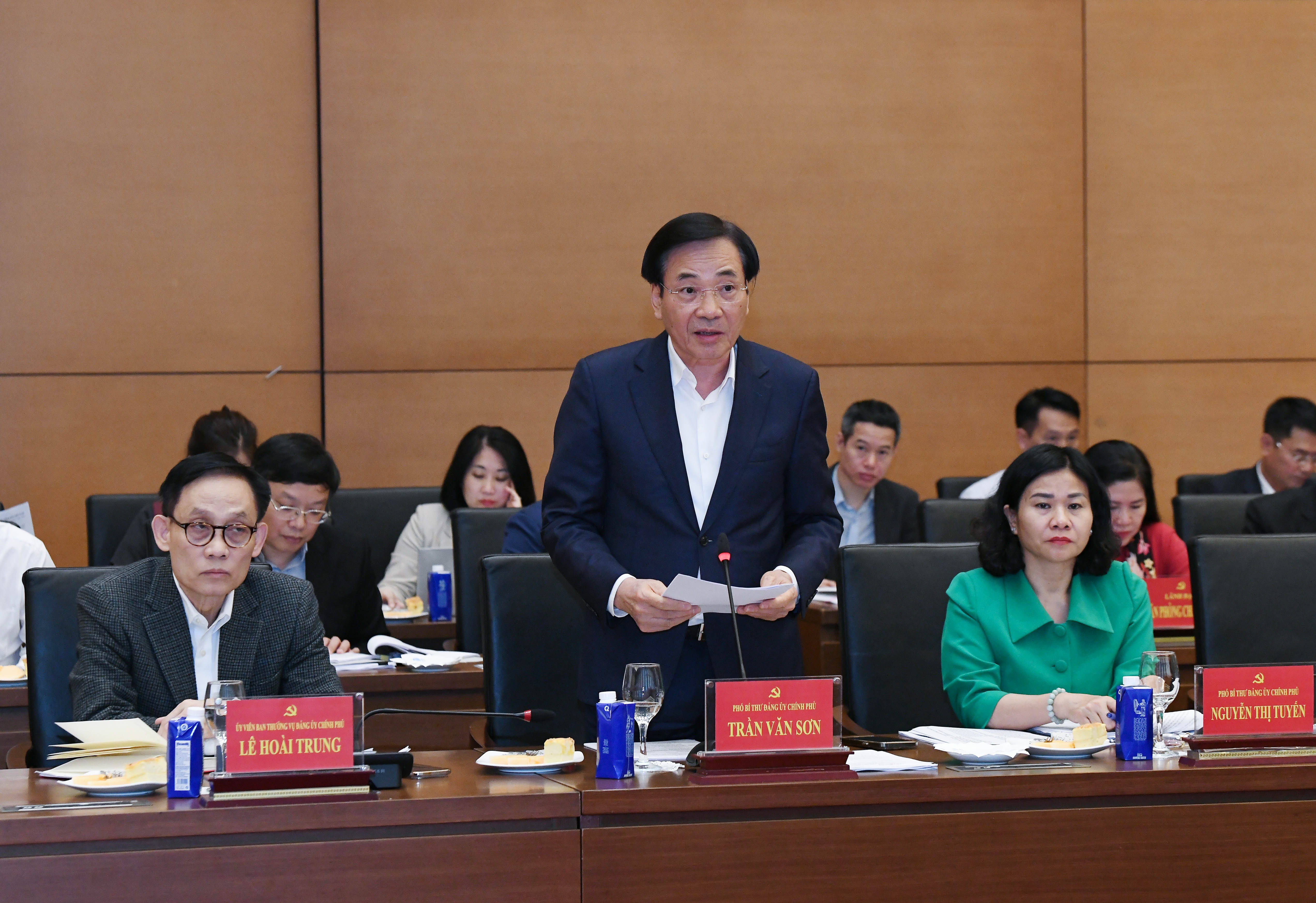 Bộ trưởng, Chủ nhiệm VPCP Nguyễn Văn Sơn