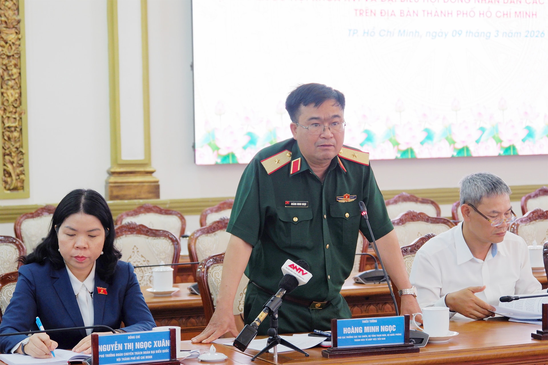 Phó Cục trưởng Cục Tác chiến, Bộ Tổng tham mưu, Bộ Quốc phòng, Thiếu tướng Hoàng Minh Ngọc phát biểu tại cuộc làm việc