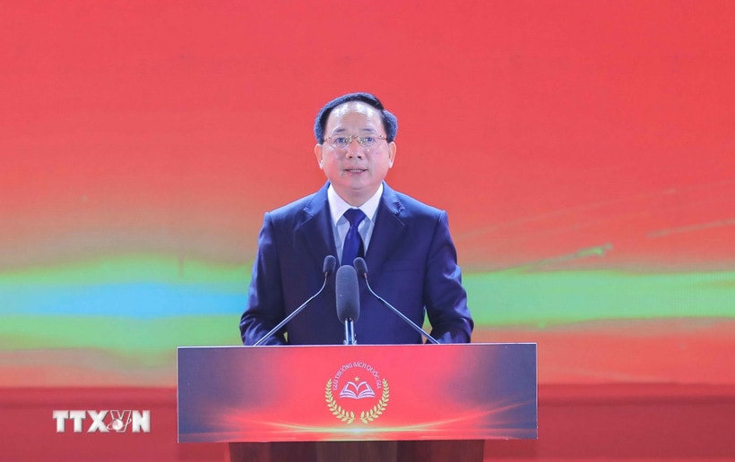trinh-van-quyet-le-trao-giai-thuong-sach-quoc-gia-nam-2026.jpg