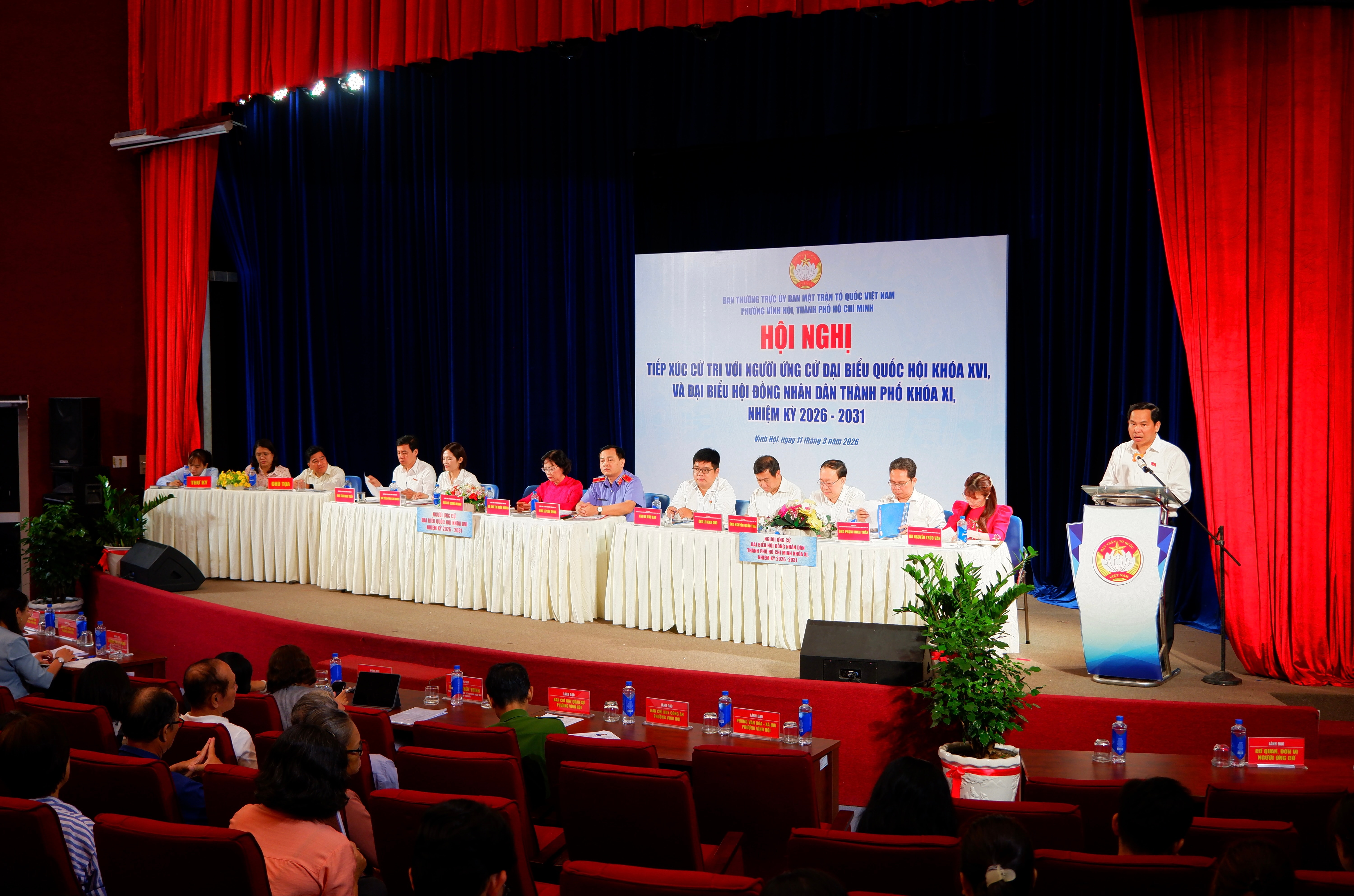 Gần 5.200 tiếp xúc cử tri vận động bầu cử đại biểu HĐND các cấp được tổ chức. Ảnh: Hoa Lê