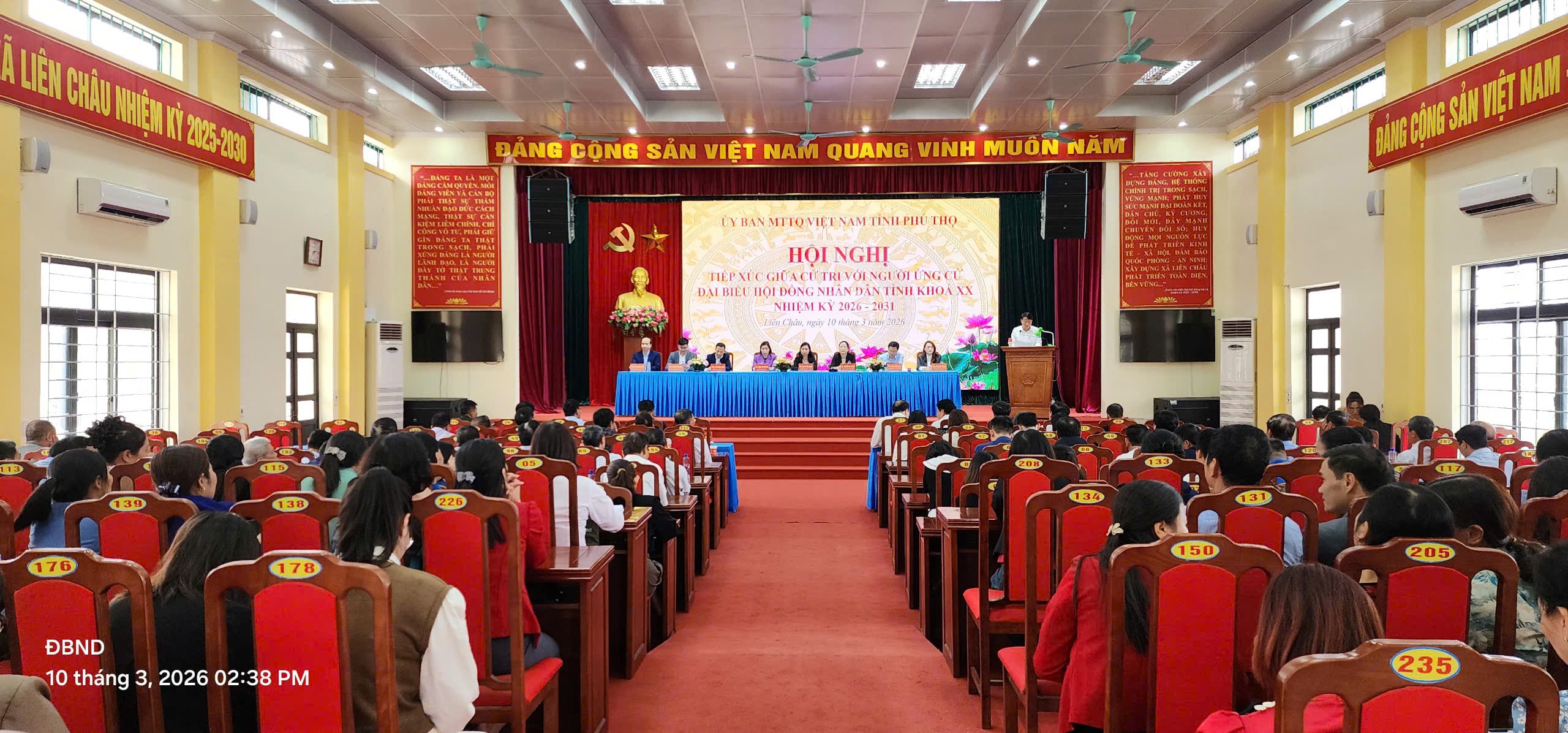 Buổi tiếp xúc cử tri tại Đơn vị bầu cử