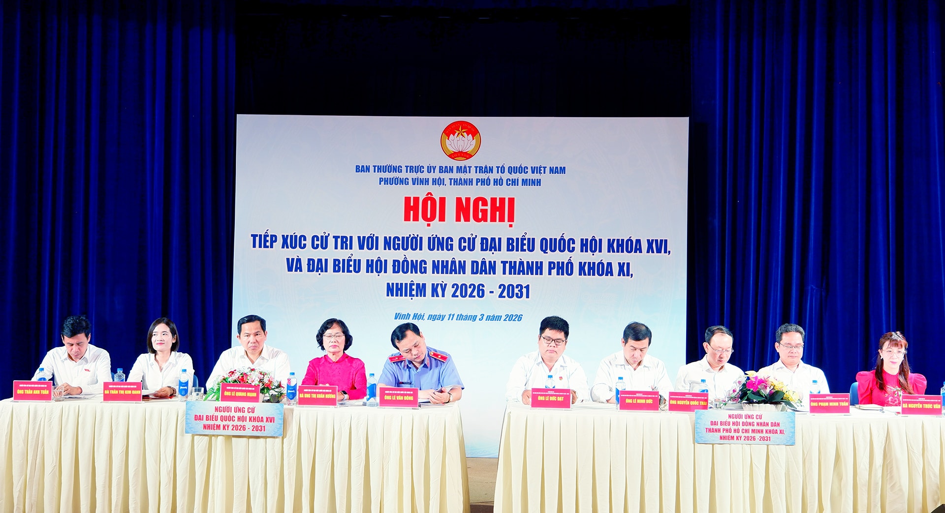Tổng Thư ký Quốc hội, Chủ nhiệm Văn phòng Quốc hội Lê Quang Mạnh và các ứng cử viên tham dự Hội nghị