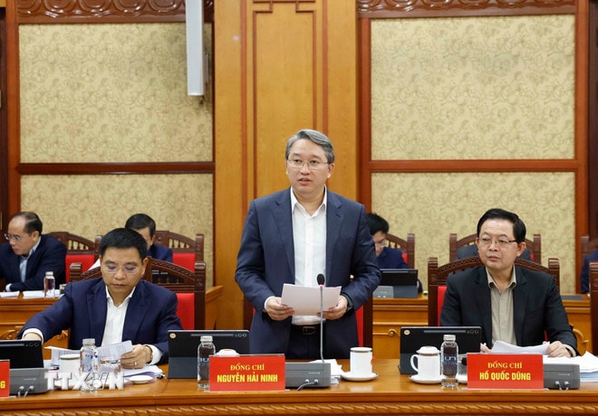 Đồng chí Nguyễn Hải Ninh, Ủy viên Trung ương Đảng, Bộ trưởng Bộ Tư pháp, Ủy viên Ban Chỉ đạo phát biểu. (Ảnh: Thống Nhất/TTXVN) ttxvn-tong-bi-thu-chu-tri-phien-hop-quy-i-cua-thuong-truc-ban-chi-dao-trung-uong-ve-hoan-thien-the-che-phap-luat-8634274-6.jpg