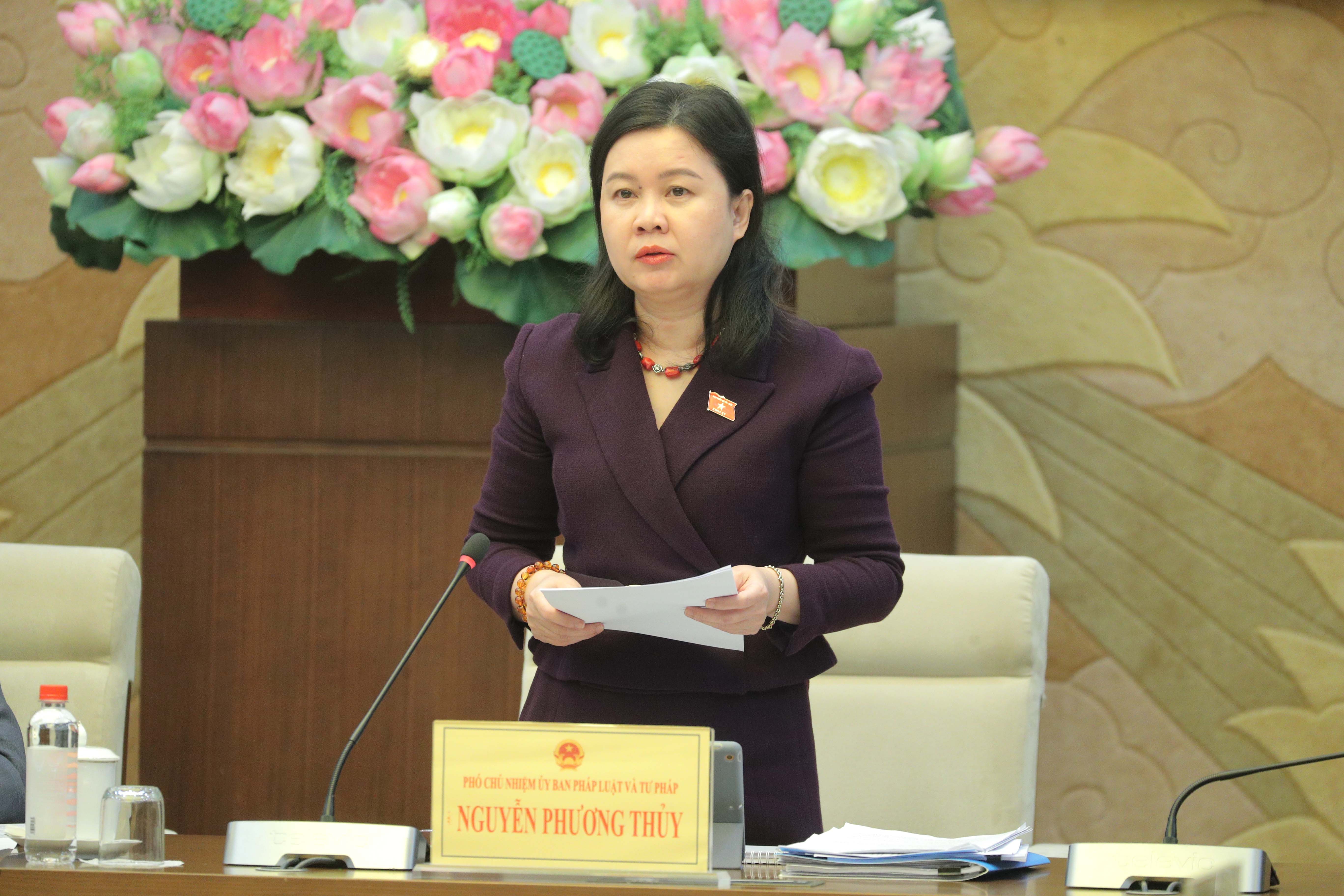 Phó Chủ nhiệm Ủy ban Pháp luật và Tư pháp Nguyễn Phương Thủy 1