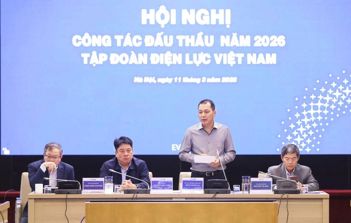 Chủ tịch Hội đồng thành viên EVN Đặng Hoàng An phát biểu chỉ đạo tại Hội nghị Công tác Đấu thầu EVN năm 2026. Ảnh: EVN