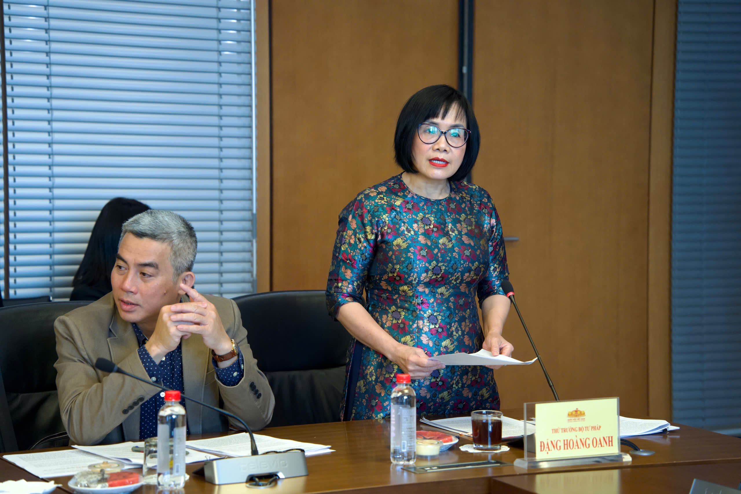 Thứ trưởng Bộ Tư pháp Đặng Hoàng Oanh