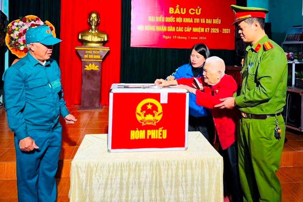 Từ những