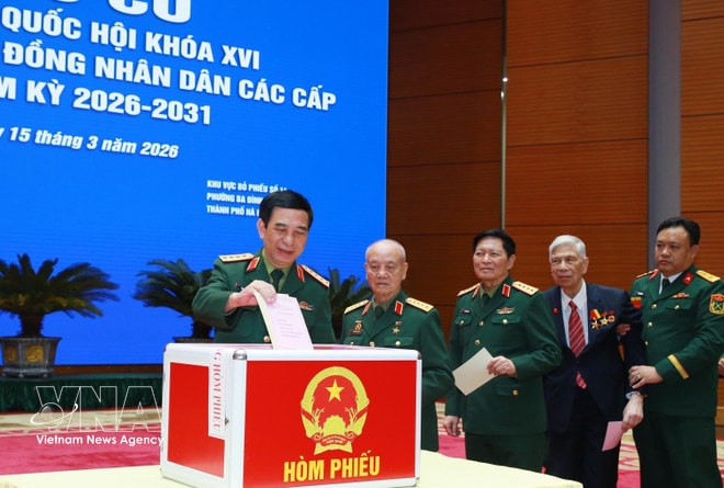 vnanet-bau-cu-tai-khu-vuc-bo-phieu-so-14-phuong-ba-dinh-thanh-pho-ha-noi-bo-quoc-phong-8641811.jpg