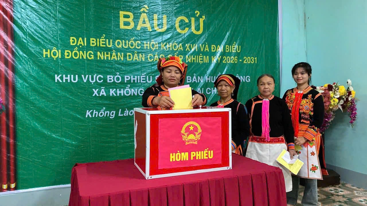 Lai Châu_Cử tri xã Khổng Lào